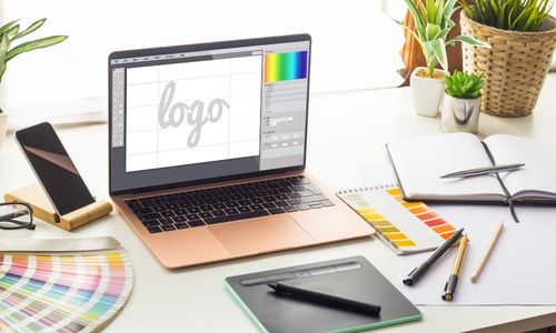 graphic and logo designer near me